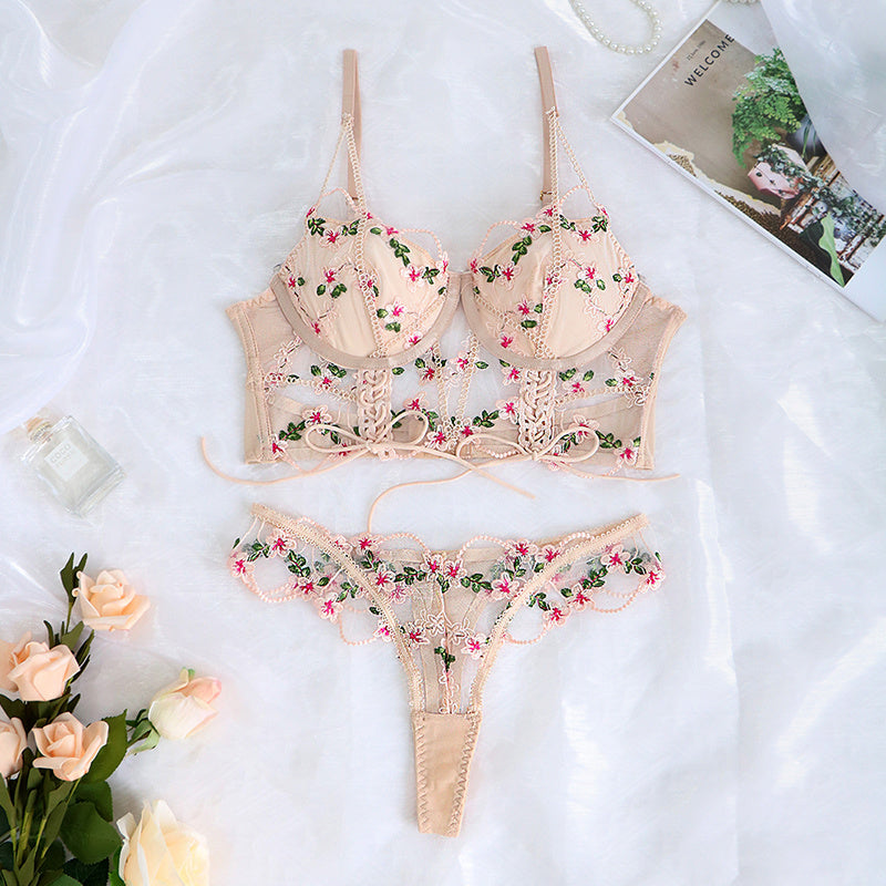 Fancy Lingerie Woman  Floral Embroidery Set Und